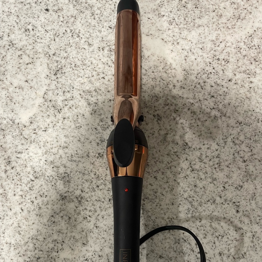 Conair Infiniti pro curling iron
